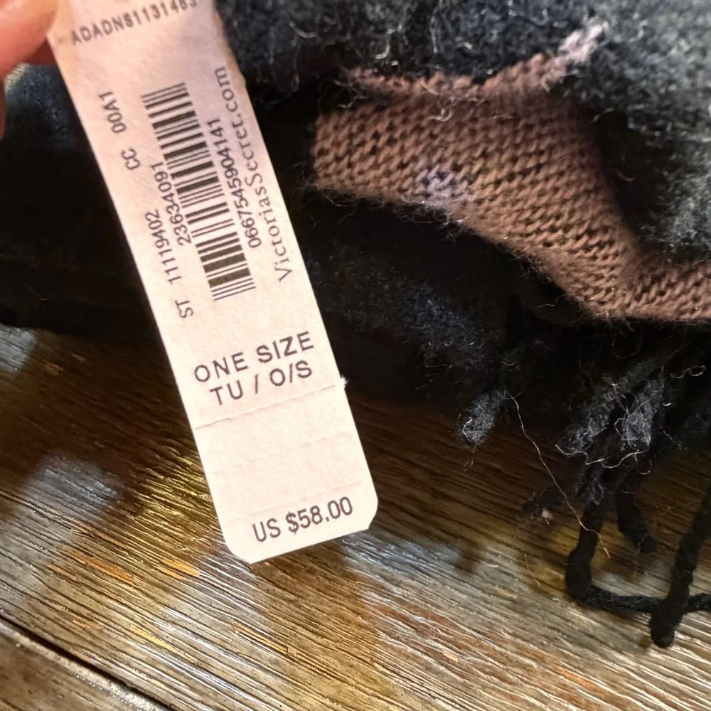 Victoria's Secret Black Pink Logo Knit Blanket Throw with Fringe New‎ $58